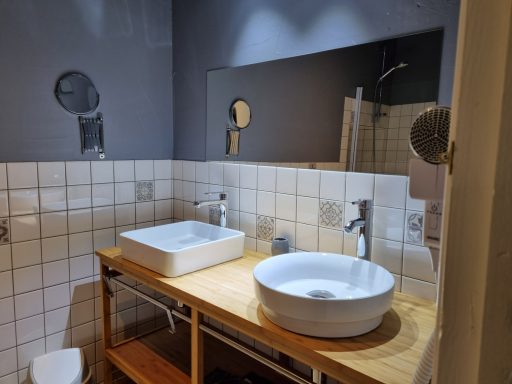 Un baño de la casa rural hecho